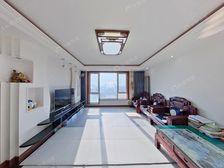 火急出售,谈判空间充足。户型经典,浪费面积少