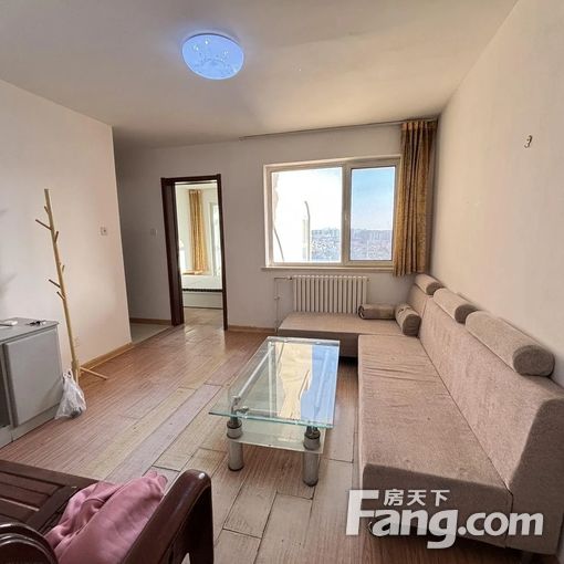 中南世纪城,南岭新园地铁口,套一厅,家具家电齐全 随时入住。