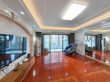 尚海湾豪庭一期4室2厅南