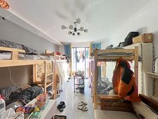 花园位置,位置好,满五,采光视野非常好,业主非常诚意卖