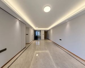 高桥次新小区 南北通透 精装带地暖 视野开阔 品质物业