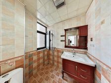 总高11层小高,公摊20%,南北通透,精装拎包住!