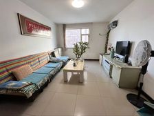 急售!出门新保师九年制 实用两室带地下室 随时看房