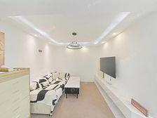 陆家嘴·滨江大楼·步行黄浦江50米 电梯双南两房 诚售