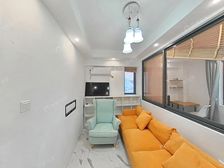 高楼层,书/包,精装,有钥匙,随时看,价可聊。