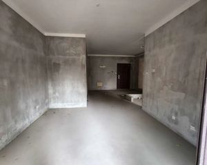 光明领尚2室1厅1卫南朝向120.0万元/套出售