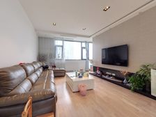 东湖国际 5室2厅 东南