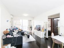 富力城A区1室1厅精装修