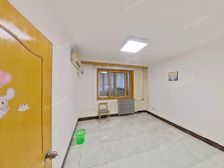 牡丹园东里 板楼少有三居 东西通透 一层不爬楼 满五年