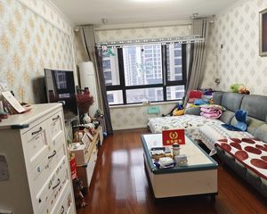 正南绿地朗山2室2厅精装修