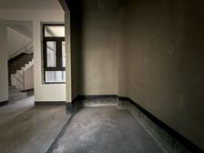 联排别墅花园80平 实得400平 恒大照母山御景半岛