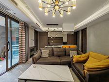 巴南区 荣盛滨江华府一期 四房 108万