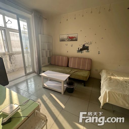 河东上杭路南北通透简装一室 押一付一1200/月