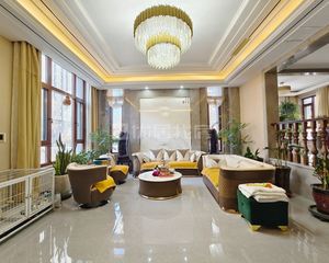 中海外滩 联排边院别墅 地上四层 带负一带双入户车库 带小院