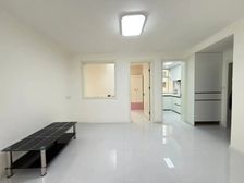 早春园小区 多层3楼 精装修 72平 3室 36万出税