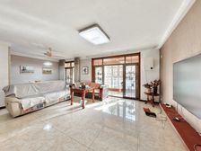 二楼带北院子,满五带车位带40平诚心卖