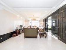 紫御华府5室2厅精装修