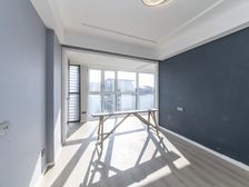 星河国际六区 5室2厅 精装修