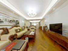 鲁信停云山庄:4号楼把西头正好看小区花廊,房子短住保养好