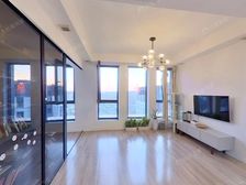 中粮祥云北区,满五年高楼层两居室,自住装修房况好,随时看房