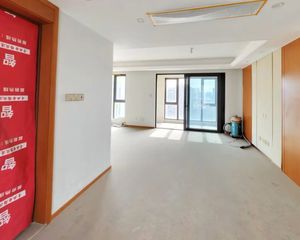 海志府3室2厅2卫南朝向388.0万元/套出售