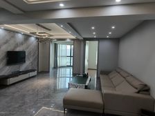 日月星城4室2厅2卫南朝向305.0万元/套出售