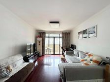 西郊九韵城大两房可改三房!周边设施齐全!环境优雅! 得拥有!