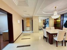 上新华和德润 单位房多层一楼155平 H户型3室2卫带车位