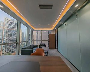 金融城地铁上盖双地铁 全新装修 户型方正 双面采光 可自用