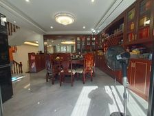 建筑面积213.73 使400平5房3营4卫 豪华装修