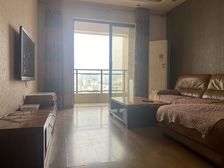 加州新牌坊 财信城市国际三房128万