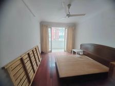 高华小区 五号线江川路地铁口 南北户型全明通透 诚意卖随时看