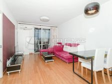 橡树湾一期,双卧南向,带储物间,落地阳台 2室1厅