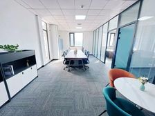 亦庄核心区 核心位置丨124平办公室 出租价格只图吉利