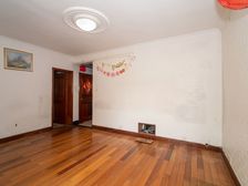 中信泰富旁一梯两户 南北厅朝南 有书包 出门就是地铁15号线