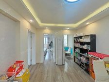 陆家嘴小洋房,黄浦江边,一梯两户,南北通透全明户型