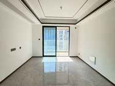 宝龙一城 近医院 近地铁 商品住宅 出行方便 购物方便