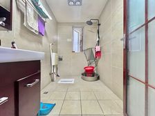 鲁能门口,环线旁边,大3房急售