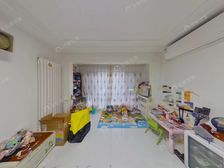 满五年,南向双卫两居,采光好,户型方正