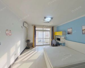 地铁旁 板楼中层 三居 南北通透 大落地窗 居住舒适