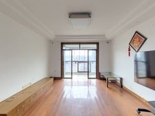 电梯高层 带装修,满五W1。视野好