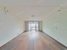 朝南视野一览无遗,大客厅全明户型,位置好,物业帮您种花!!!