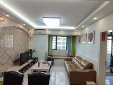 精美四房 看到都送 马年好房频出 荣和山水绿城四期 6字头