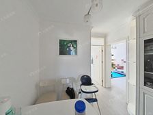 精装修三房一厅南北通透 中间楼层,交通便利看房提前