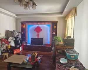 产权清晰 满二 近地铁 中间好楼层 交通便捷 密度低