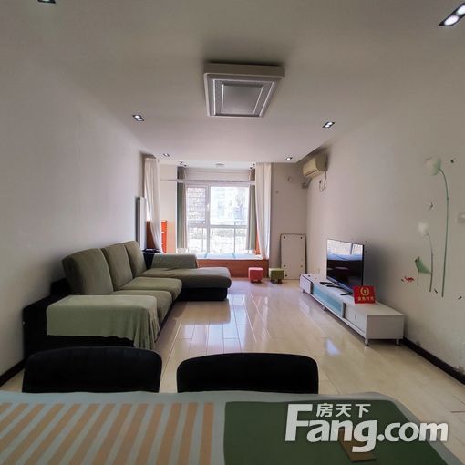 南北通透保利花园2室1厅精装修