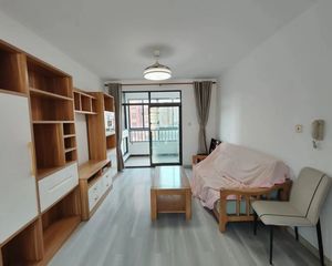 地铁口,近打一、模范,南北通透,户型好,采光好,有钥匙随时看