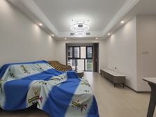 二号线旁精装修三房两卫没怎么住过人