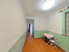 新上房源! 大天井采光好 !不靠马路!业主诚意出售!有钥匙!