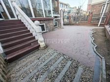 大溪地 联排别墅带院 院子朝南 诚心出售 价格可议